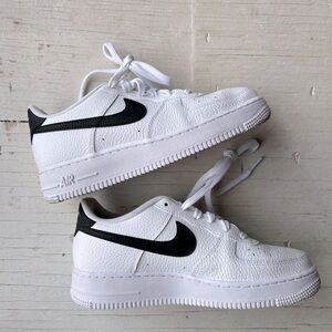 NEW Nike Air Force 1